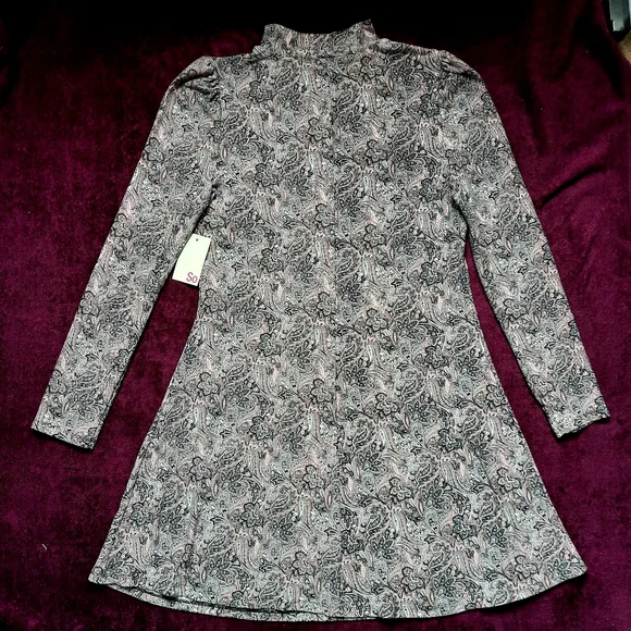 So L NWT Paisley Fit And Flare Long Sleeve Dress - Picture 2 of 10